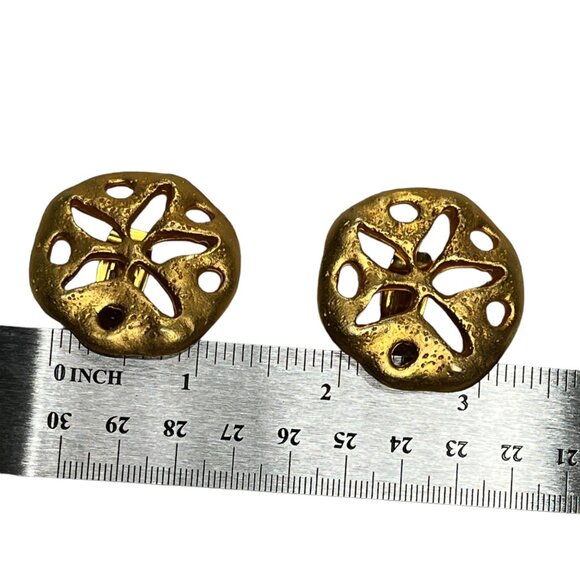 Vintage Gold-Tone Sand Dollar Clip-On Earrings big size beautiful - Picture 2 of 4